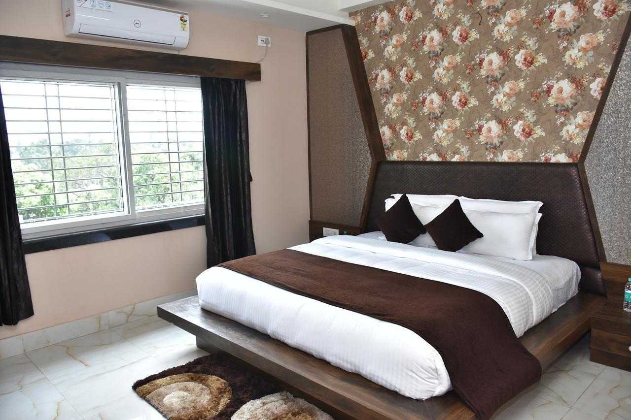 Hotel Daftari Palace Kishanganj Экстерьер фото