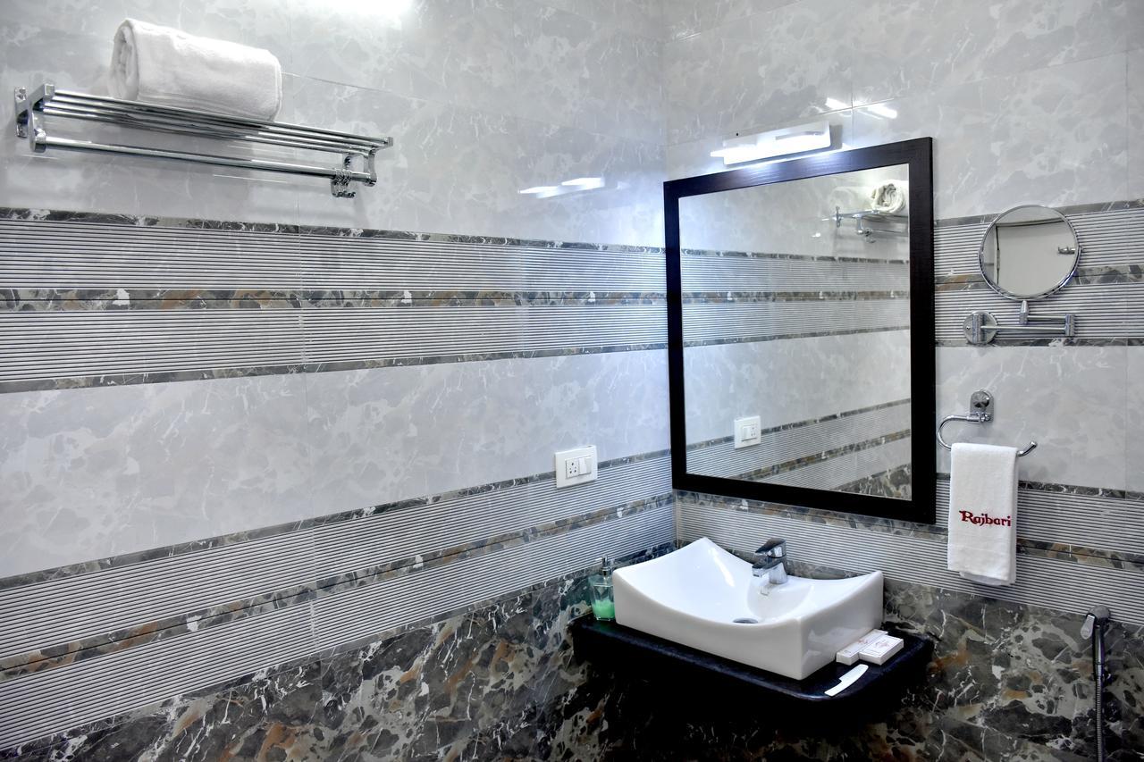 Hotel Daftari Palace Kishanganj Экстерьер фото