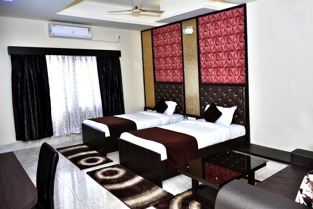 Hotel Daftari Palace Kishanganj Экстерьер фото