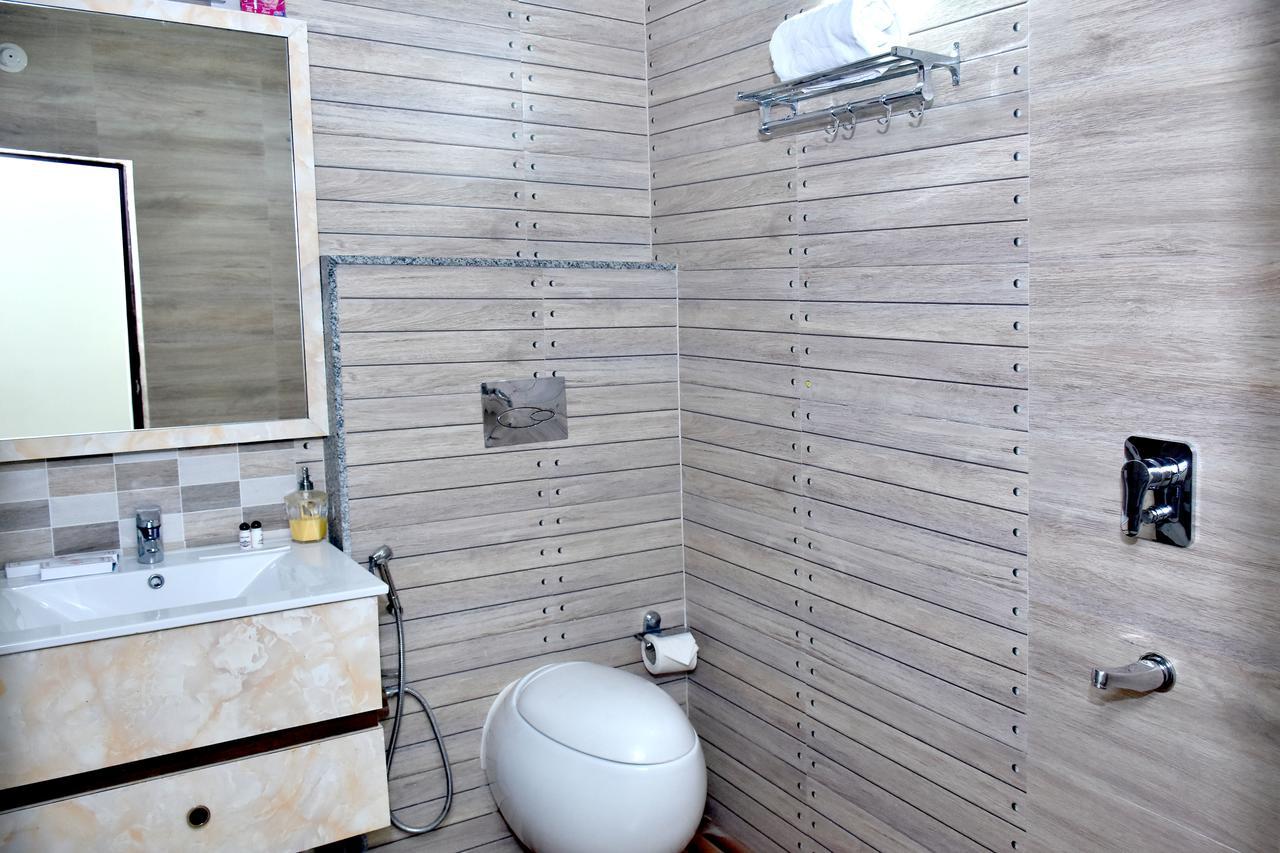 Hotel Daftari Palace Kishanganj Экстерьер фото