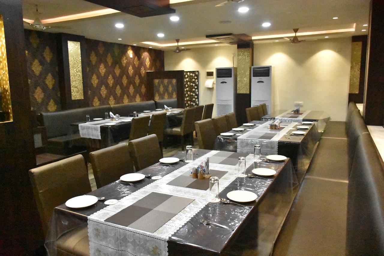 Hotel Daftari Palace Kishanganj Экстерьер фото